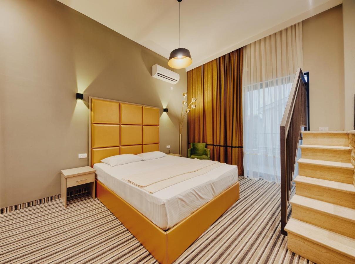 Am Palace Hotel 4*
